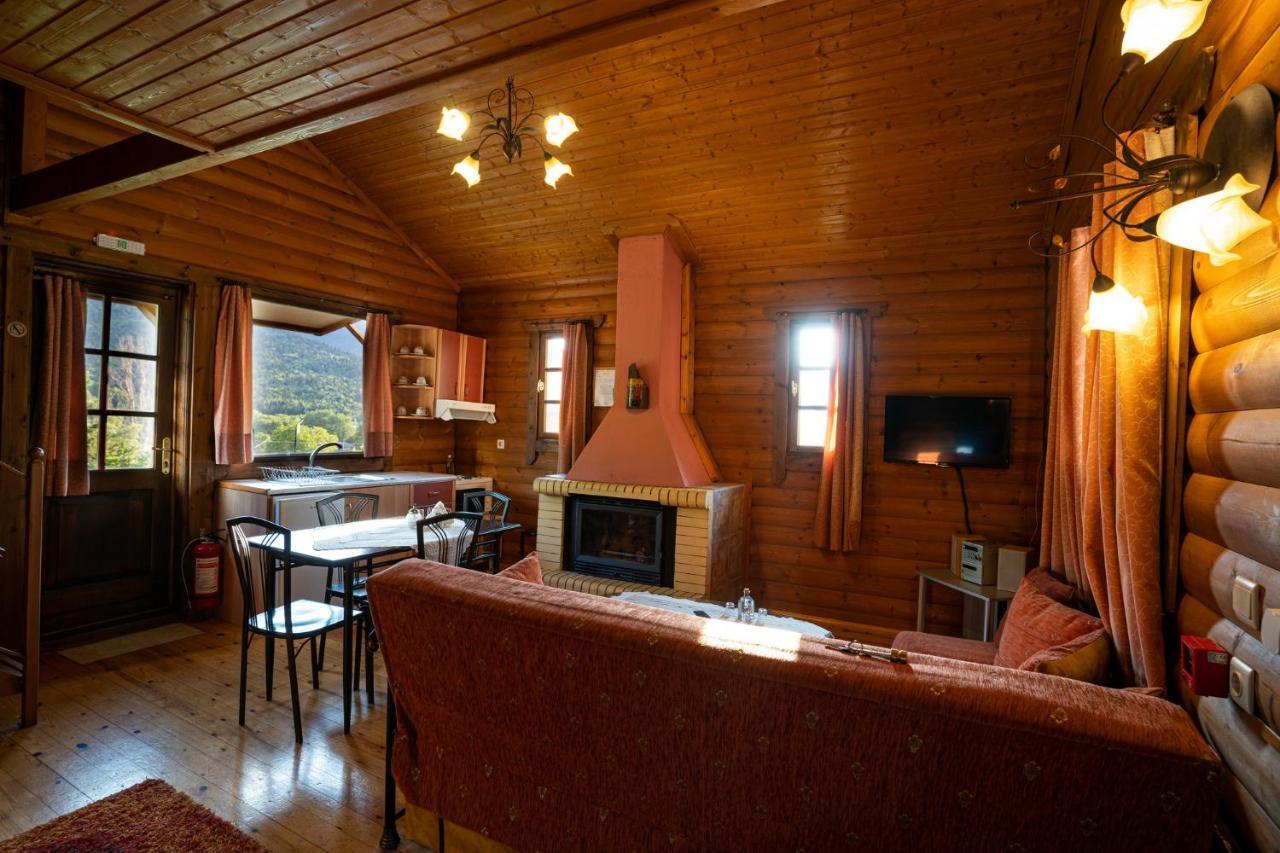 Chalet Likouresi Village Karpenisi Exterior photo