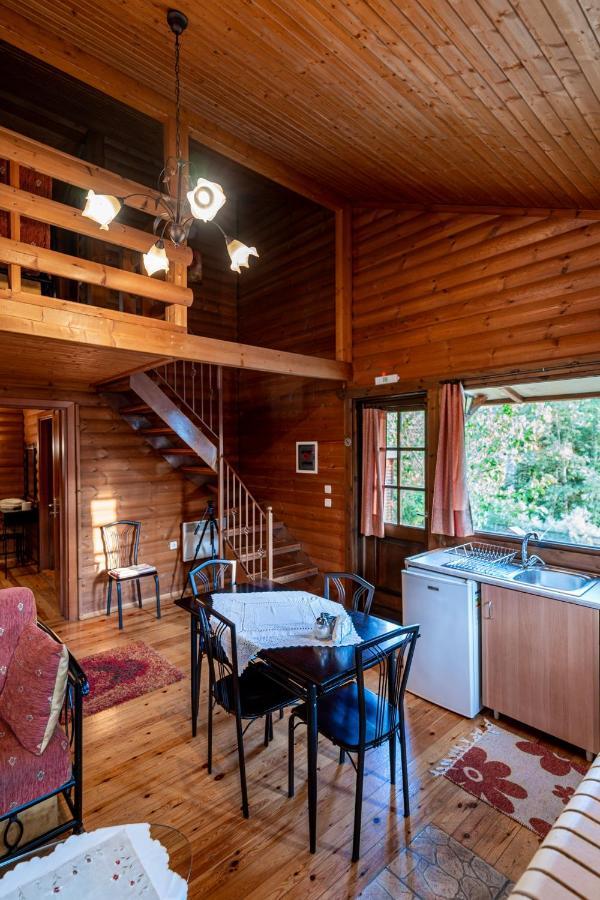 Chalet Likouresi Village Karpenisi Exterior photo